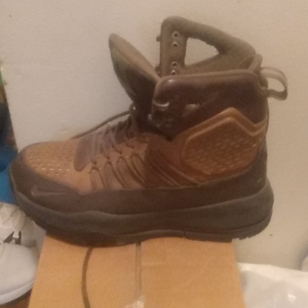 Men's Boots